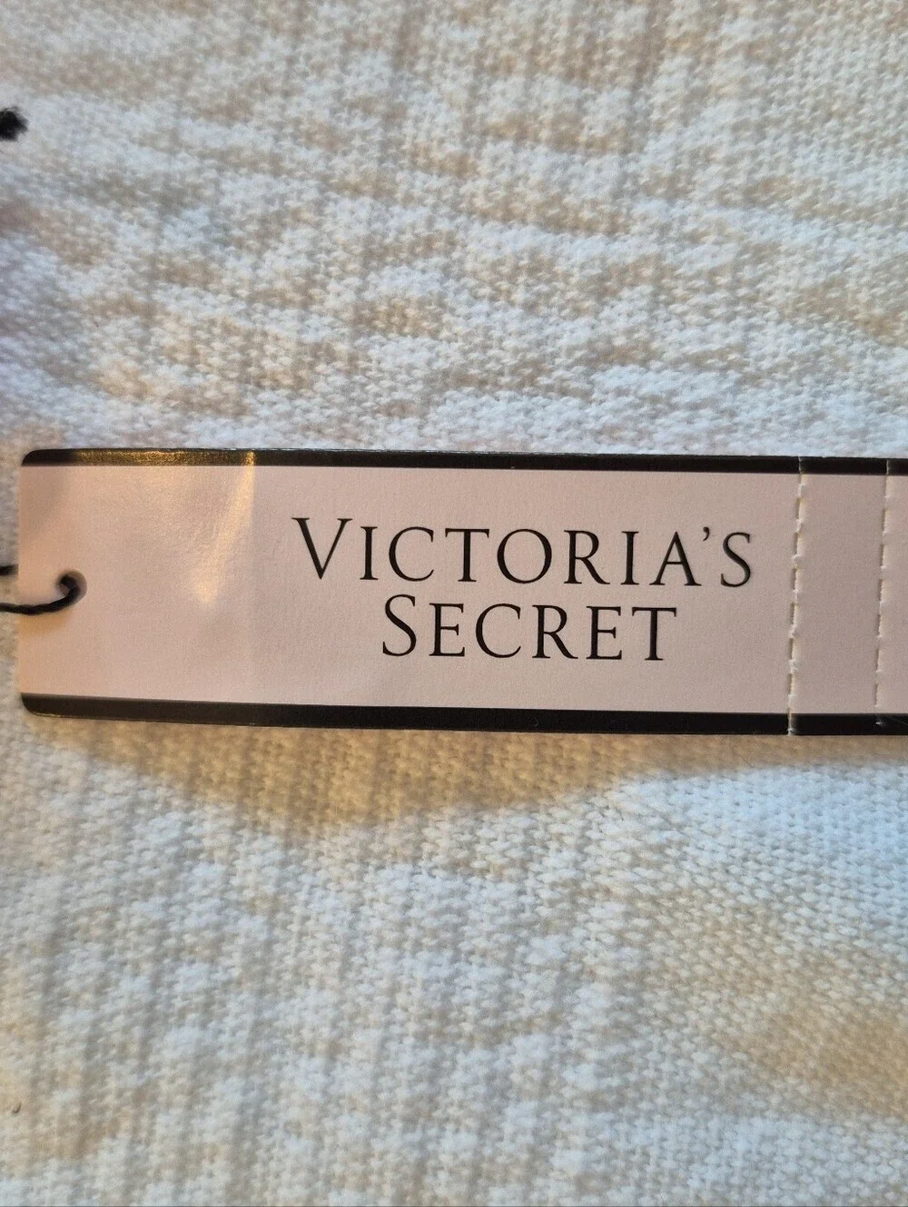 Victoria's Secret 38DD women's lined perfect coverage bra pink back sequin, NWT - Picture 5 of 6